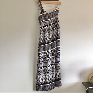 One shoulder maxi dress